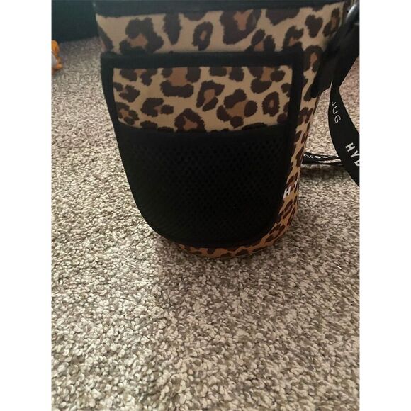 HydroJug Cheetah Animal Print Water Bottle Sleeve with Strap - Picture 2 of 3